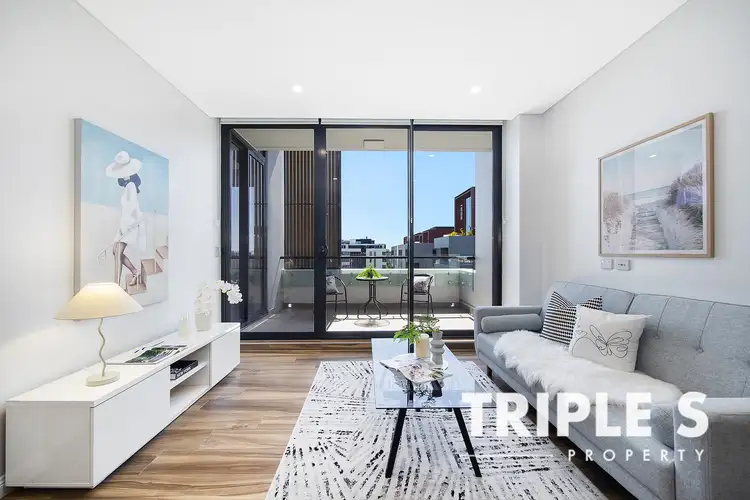 423/54 Rosebery Avenue