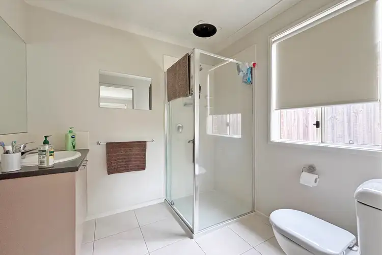 Fifth view of Homely townhouse listing, 2/189 Princes Way, Drouin VIC 3818