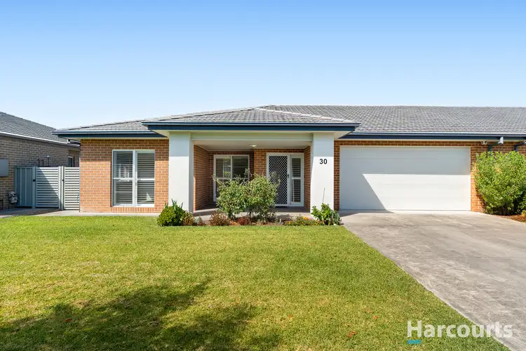 30 Lorikeet Circuit, Fullerton Cove NSW 2318
