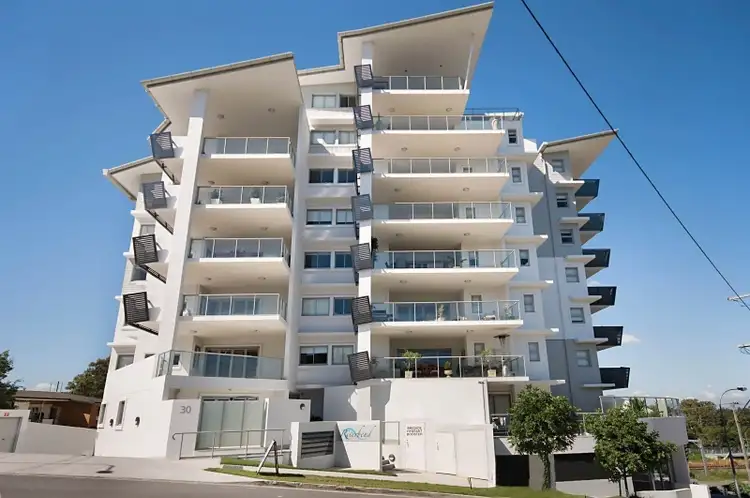 401/30 Riverview Terrace