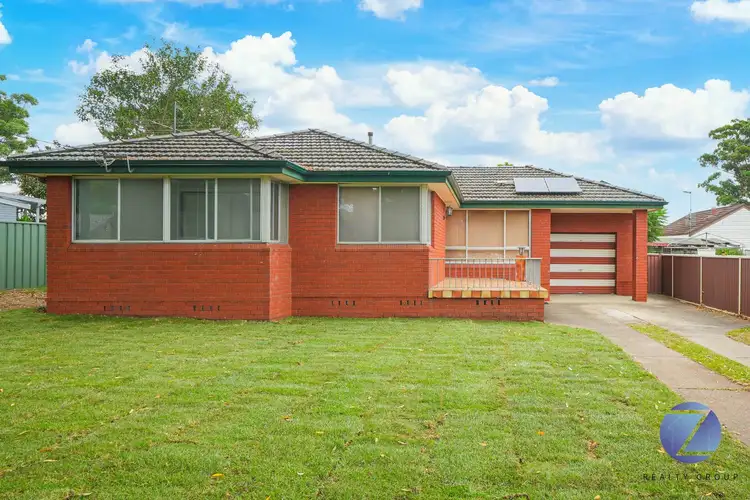 3 Lowe Crescent, Elderslie NSW 2570