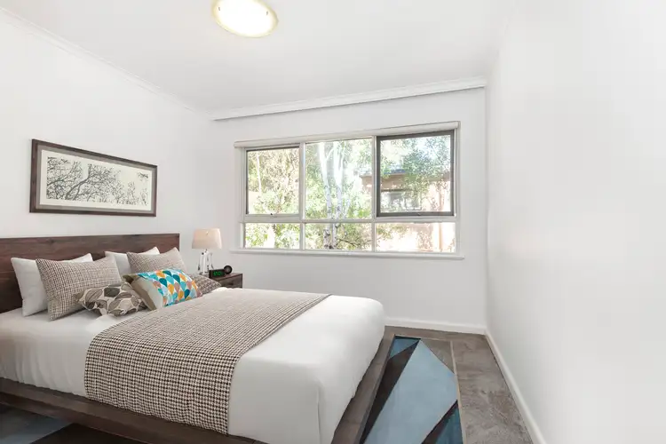 10/4 Ruskin Street, Elwood VIC 3184