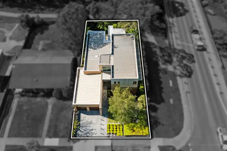 Fifth view of Homely house listing, 2 Gordon Street, Traralgon VIC 3844