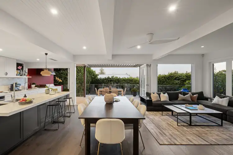 44 Narani Crescent, Northbridge NSW 2063