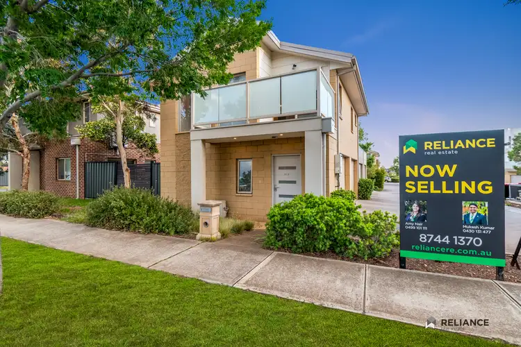 27/2 Rockgarden Drive, Truganina VIC 3029