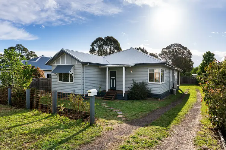 12 Chapel Street, Campbells Creek VIC 3451