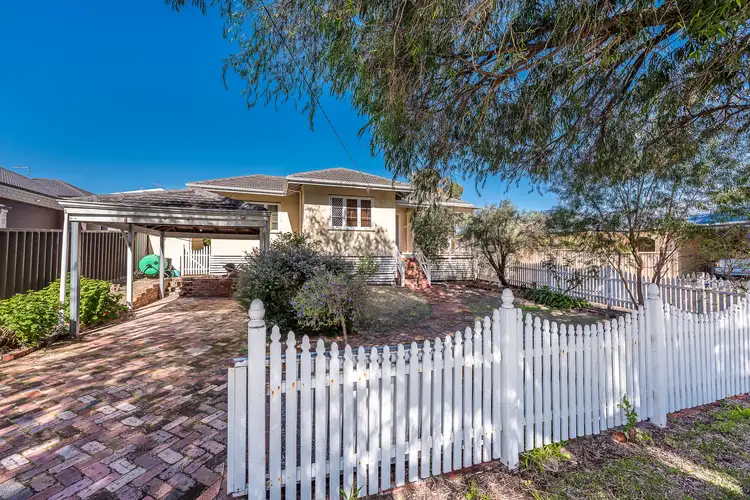 29 Langley Crescent, Innaloo WA 6018