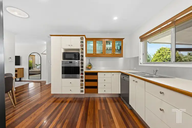 Sixth view of Homely house listing, 5 Honeysuckle Street, Mansfield QLD 4122