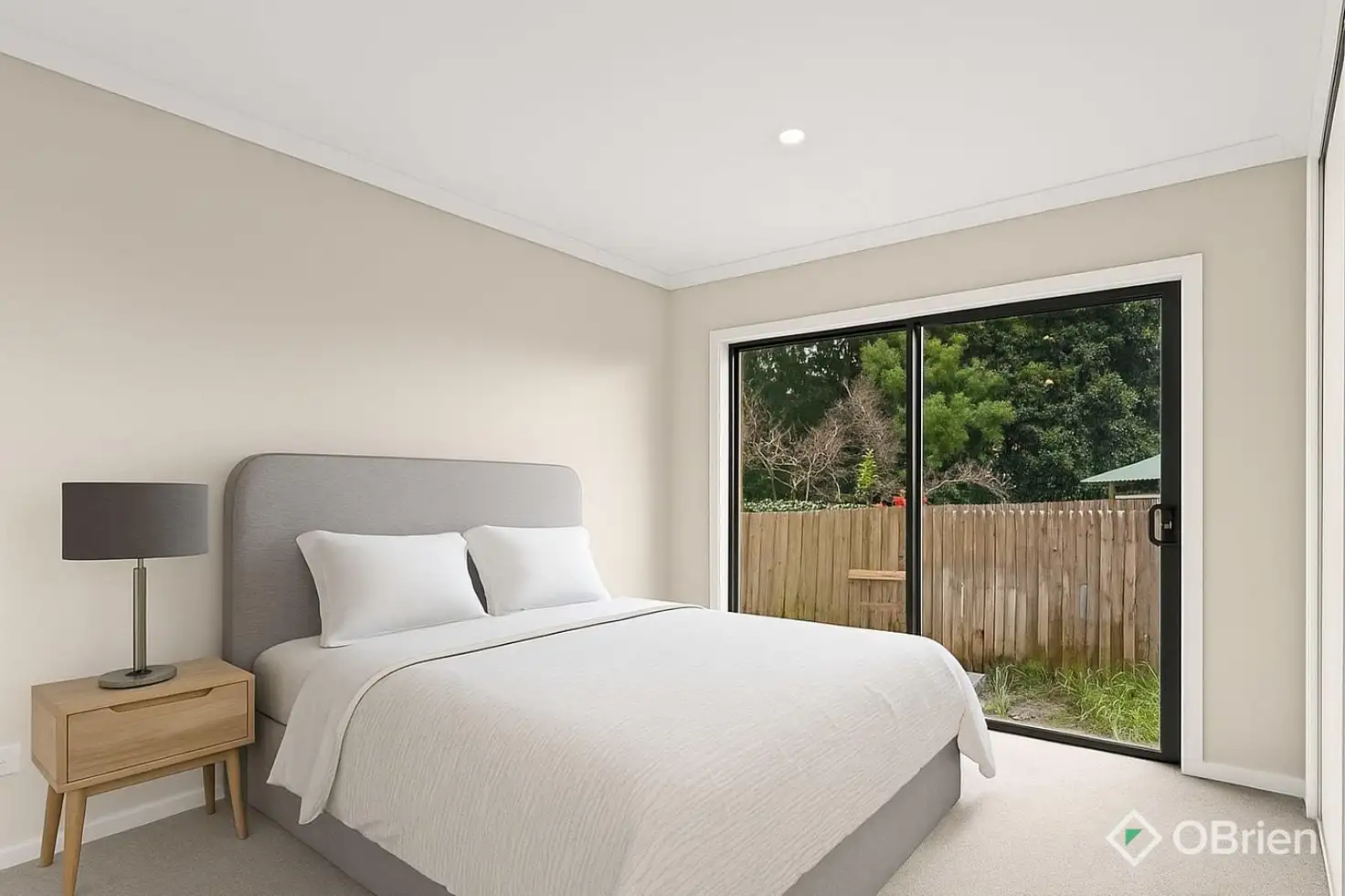 Main view of Homely townhouse listing, 2/42 Hillcrest Road, Frankston VIC 3199