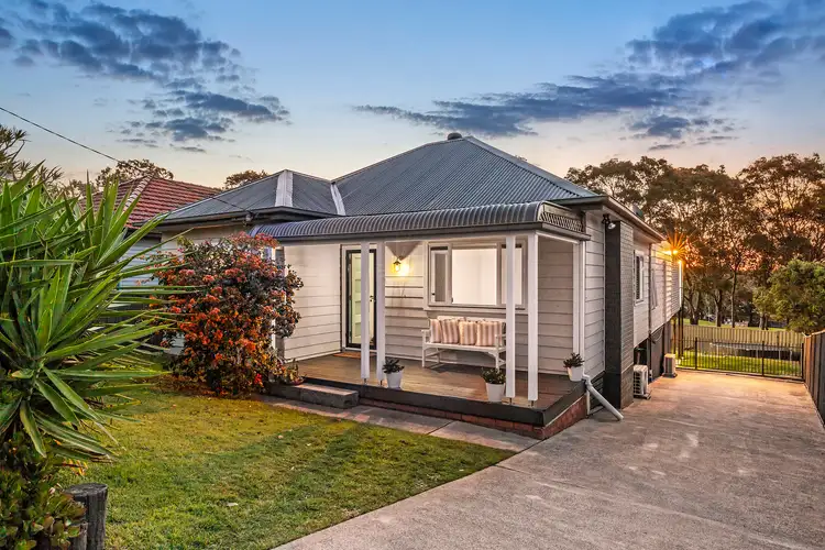 30 Angus Avenue, Waratah West NSW 2298