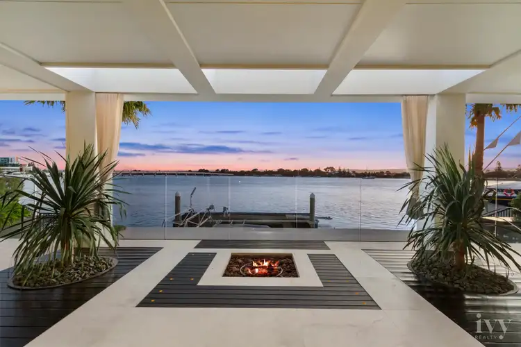 38 Brittanic Crescent, Sovereign Islands QLD 4216