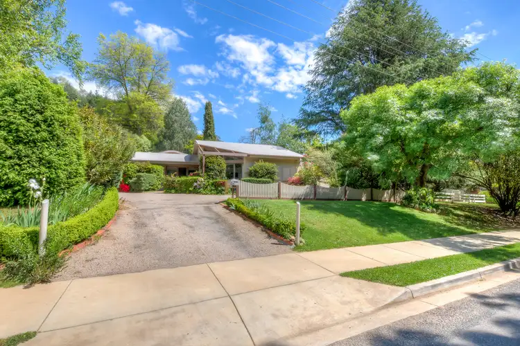 23 Bakers Gully Road, Bright VIC 3741
