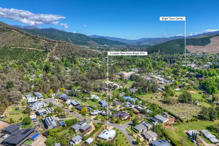 3 Leader Reef Drive, Bright VIC 3741