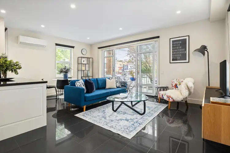 1/10 Carlisle Street