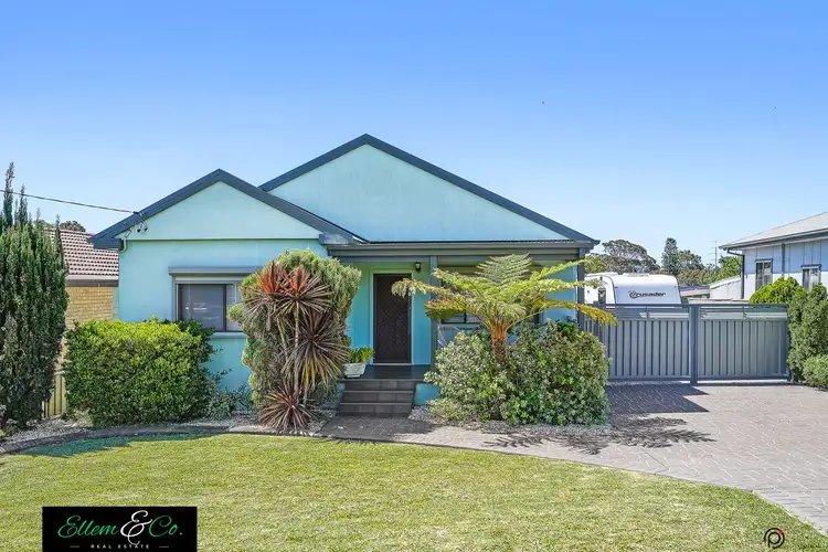 36 Barton Street, Oak Flats NSW 2529