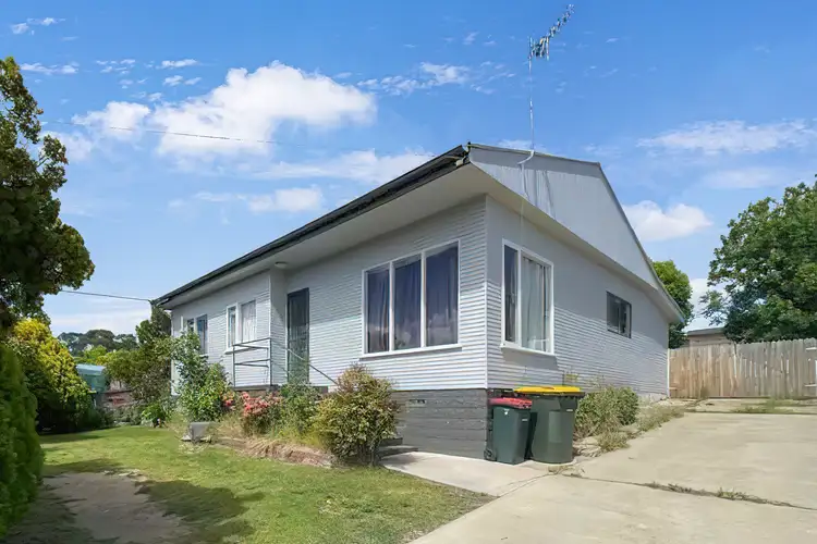 9 Norman Dykes Avenue, Cooma NSW 2630