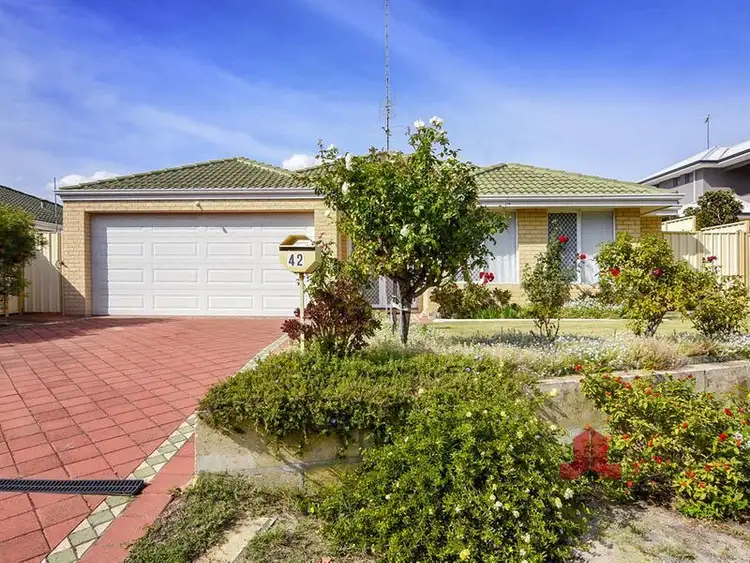 42 Cambrose Avenue, Australind WA 6233
