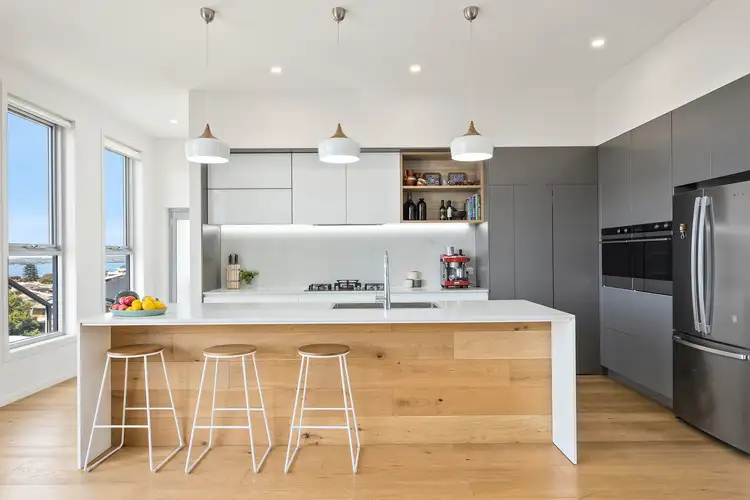 22 Backhouse Road, Lake Heights NSW 2502