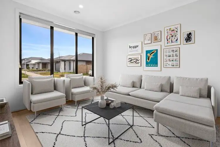 Second view of Homely house listing, 35 Sunlight Circuit, Lara VIC 3212