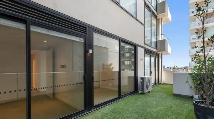 1001/2 Claremont Street, South Yarra VIC 3141