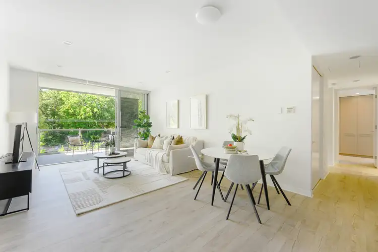 305/7 Gladstone Parade