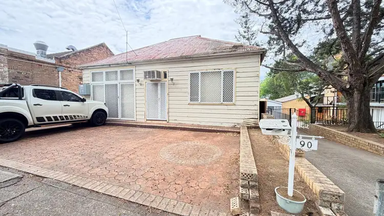 90 Auburn Road, Auburn NSW 2144