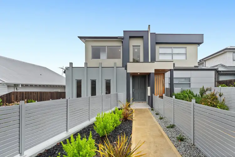 18a Fenacre Street, Strathmore VIC 3041