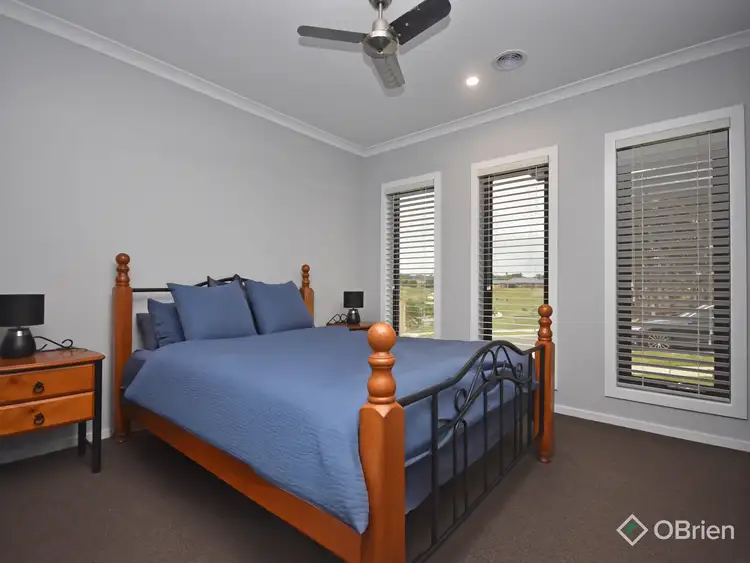 Sixth view of Homely house listing, 10 Angophora Court, Lucknow VIC 3875