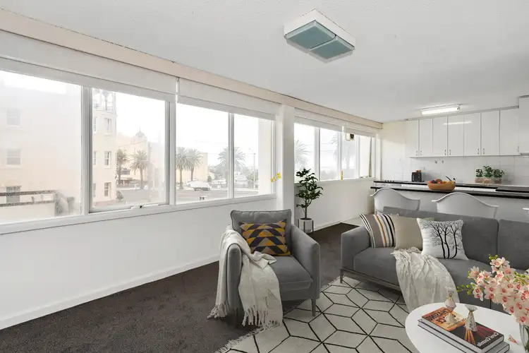 1C/21 The Esplanade, St Kilda VIC 3182