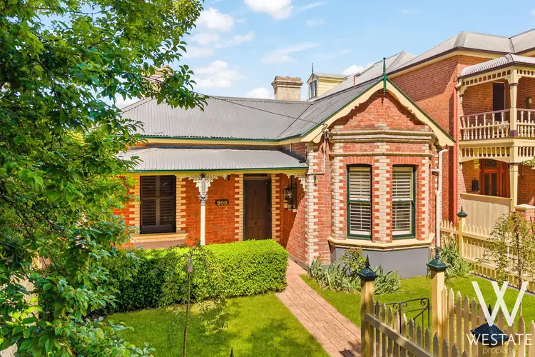208 Russell Street, Bathurst NSW 2795