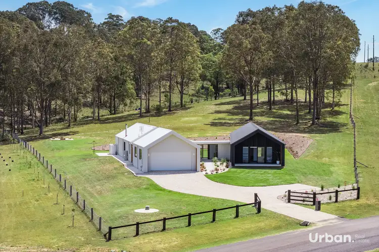 10 Hawk Crescent, Lower Belford NSW 2335