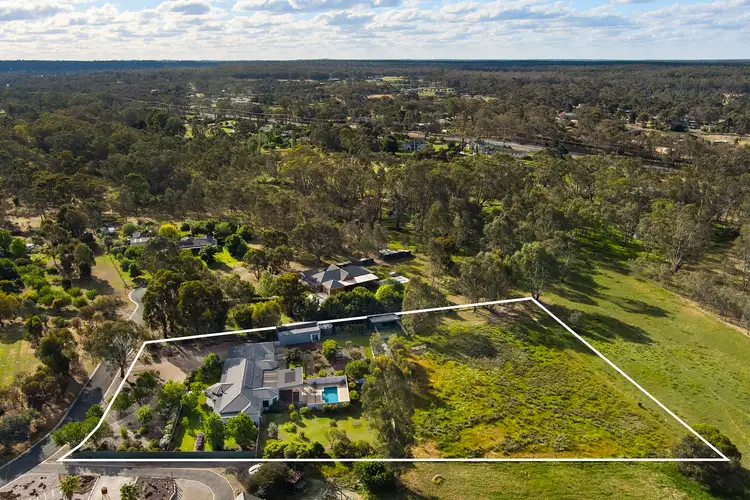 Third view of Homely house listing, 7 William Court, Junortoun VIC 3551