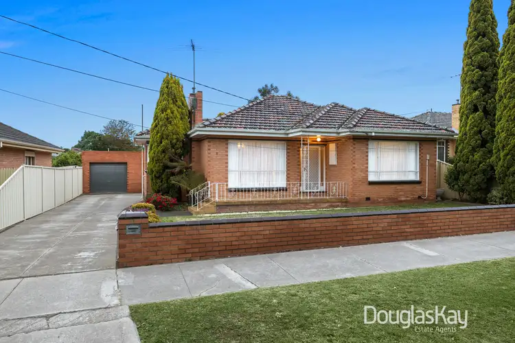 11 Barnard Court, Sunshine VIC 3020