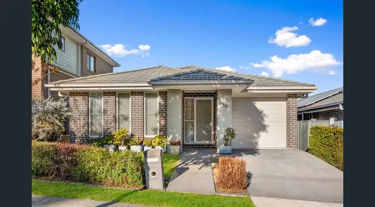 39 Portsmouth Avenue, Jordan Springs NSW 2747