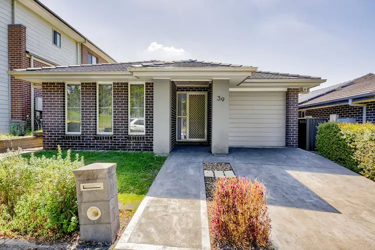 39 Portsmouth Avenue, Jordan Springs NSW 2747