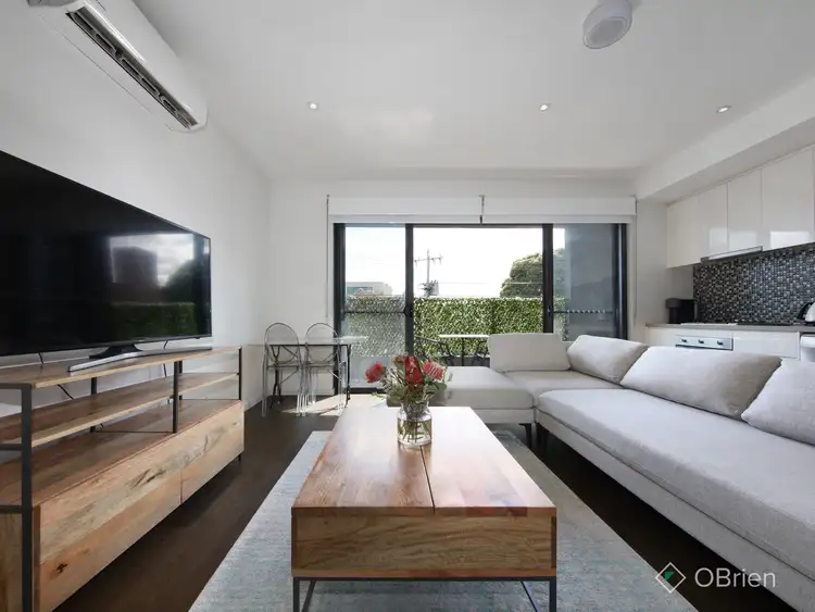 102/124 Murrumbeena Road