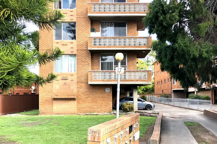 1/17 Doodson Avenue, Lidcombe NSW 2141