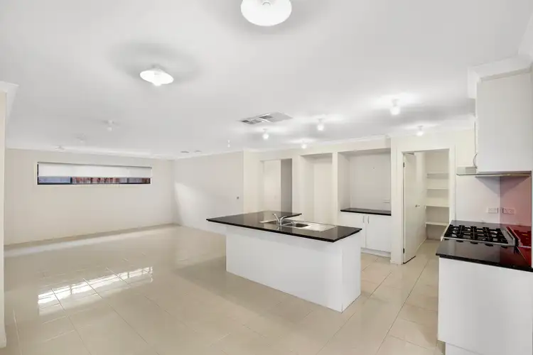 Second view of Homely house listing, 11 Queen Gardens, Bundoora VIC 3083