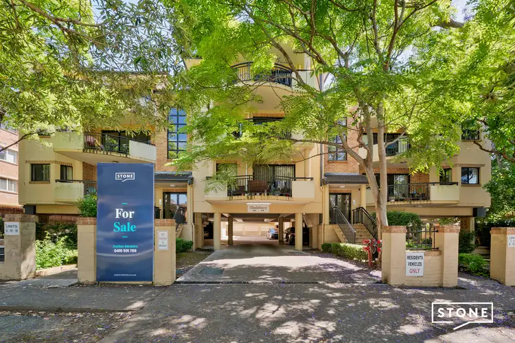 4/10-14 Gladstone Street