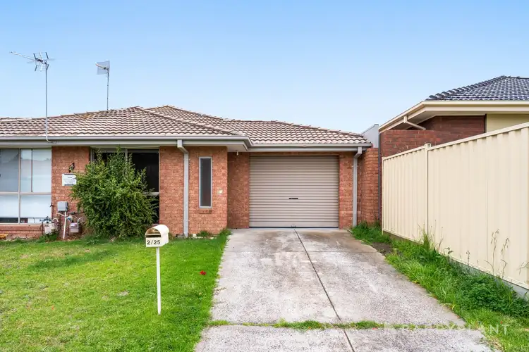 2/25 Kiparra Close, St Albans VIC 3021