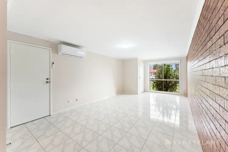 Second view of Homely unit listing, 2/25 Kiparra Close, St Albans VIC 3021