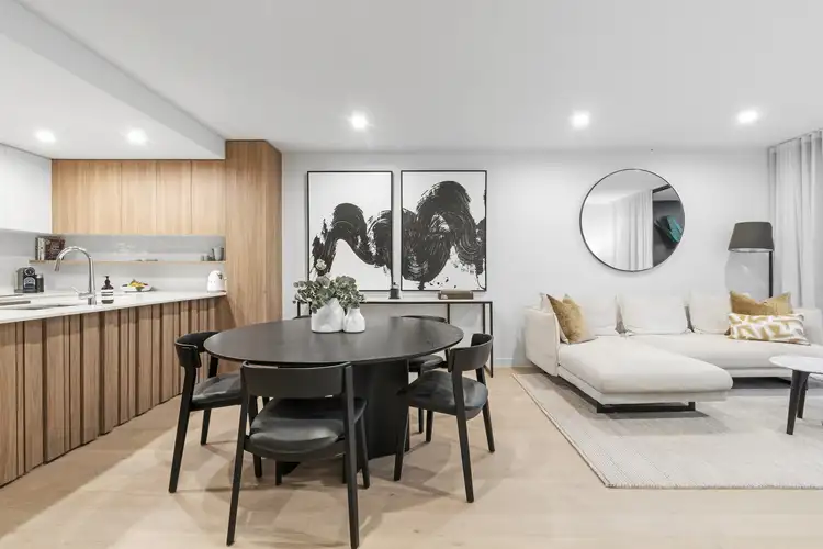 409/6 Palm Beach Avenue