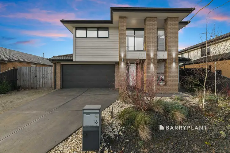 16 Meadowbrook Crescent, Warragul VIC 3820