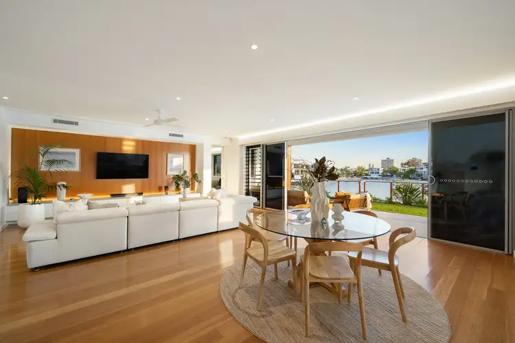 Fifth view of Homely house listing, 27 Summerland Key, Broadbeach Waters QLD 4218