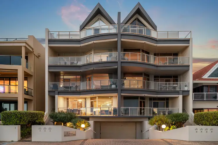 1/6 North Esplanade, Glenelg North SA 5045