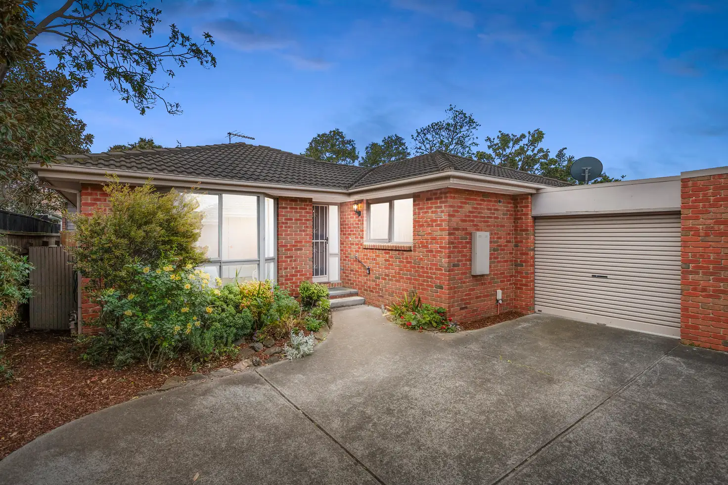 Main view of Homely unit listing, 2/5 Isabella Street, Parkdale VIC 3195