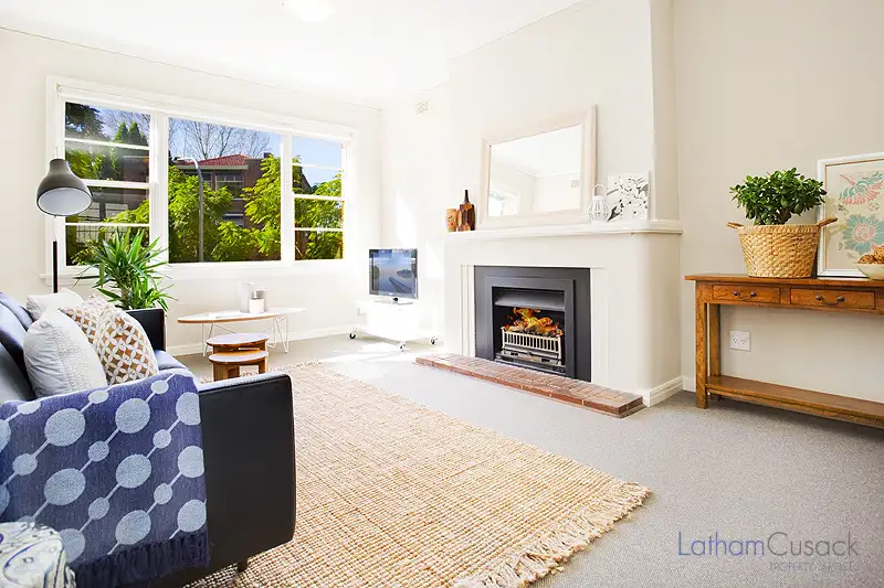 Main view of Homely unit listing, 2/22 Carabella Street, Kirribilli NSW 2061