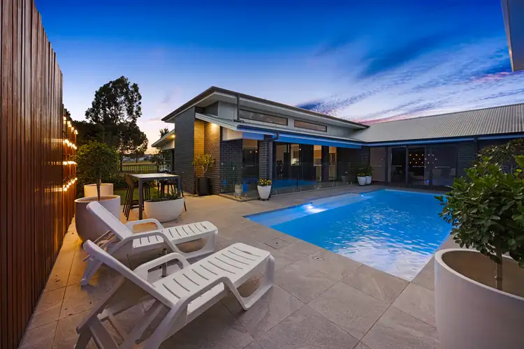 92 Lakeside Circuit, Dubbo NSW 2830