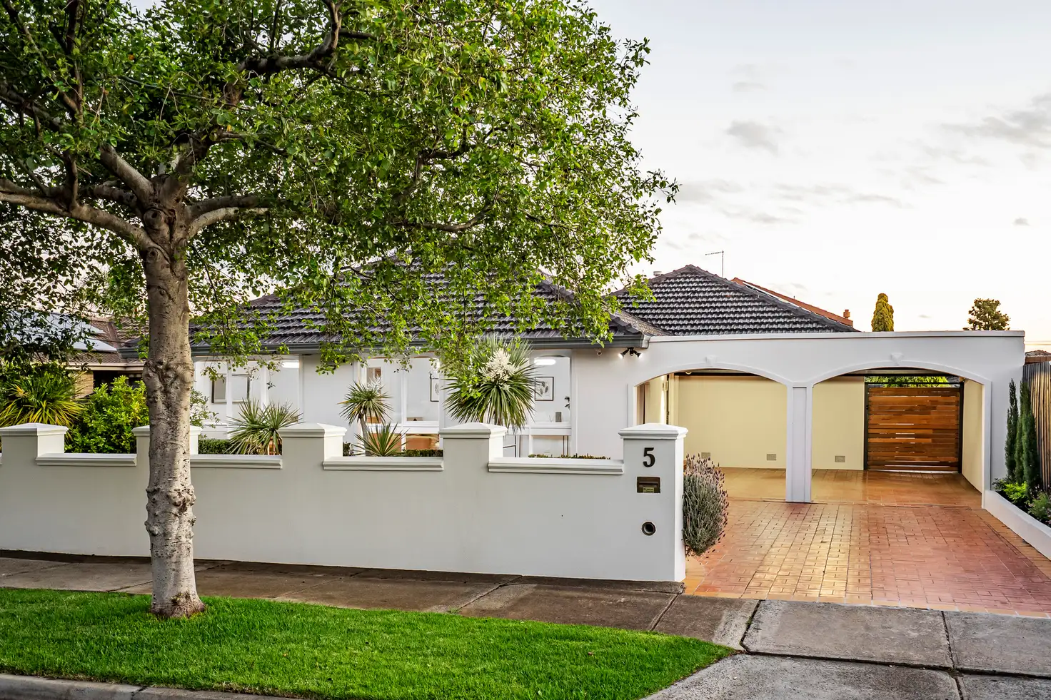 Main view of Homely house listing, 5 Tarwin Court, Keilor VIC 3036