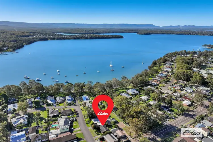 4 Harwood Close, Mannering Park NSW 2259